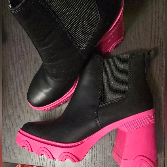 Sorel Brex Heel Chelsea Boots, Cactus Pink Sz 8 - Picture 4 of 5